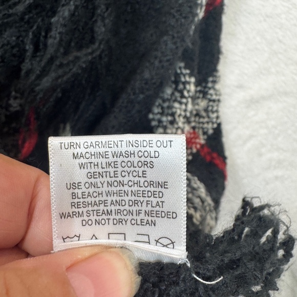 Olivia Sky Poncho Womens Size 2X Turtleneck Black Striped Cabincore Comfy Soft - Picture 4 of 6